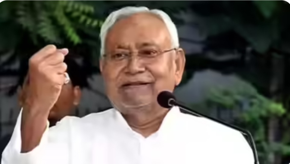 Bihar Politics in Turmoil: Nitish Kumar's Era Ends as He Steps Down as CM,