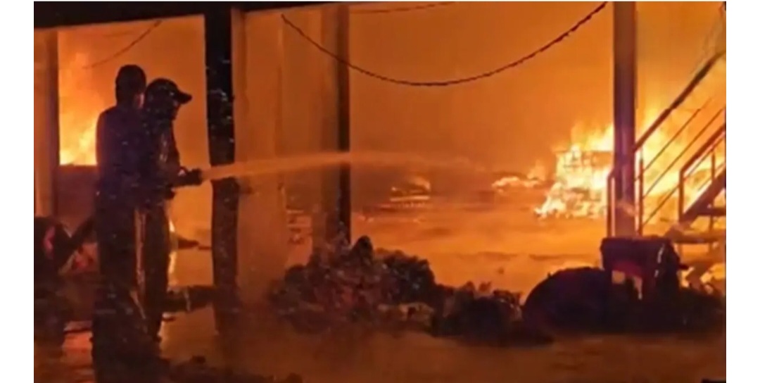 Gujarat:Massive Fire at Textile Factory in Kandla SEZ, Gandhidham; No Casualties Reported