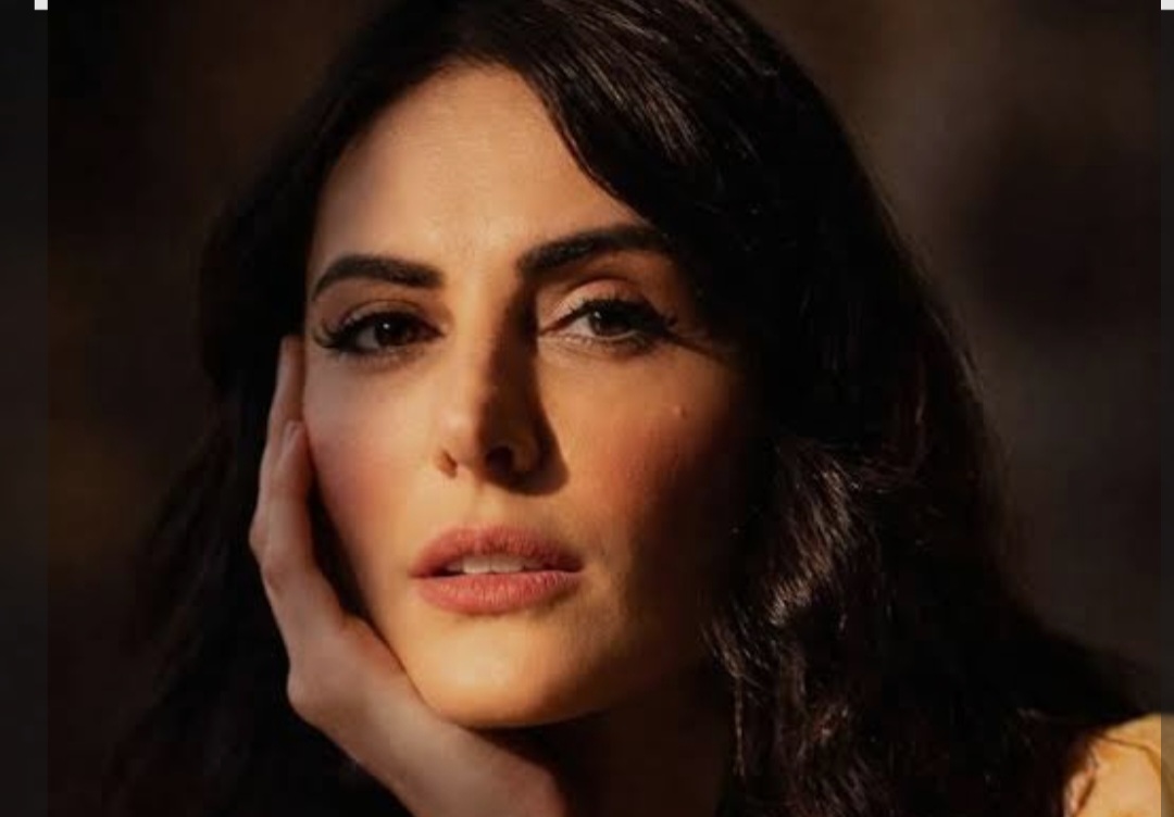 Iranian Dissent Grows: ‘This Regime Too Will End’ Slogans Rise as Actress Sara’s Family Speaks Out”