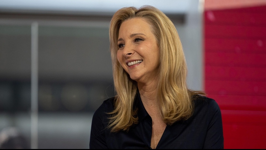 “PHOEBE WAS NEVER STUPID!” — Lisa Kudrow SHUTS DOWN YEARS OF MISUNDERSTANDING ABOUT Phoebe Buffay