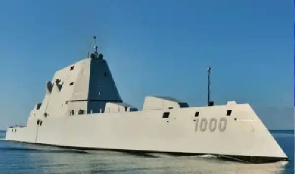 High Tension at Hormuz: Iran Concerned by “Sea Reaper” as U.S. Destroyer Raises War Fears