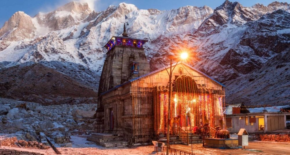 Agitated Pilgrim Warns Against Visiting Kedarnath, Video Sparks Debate Online