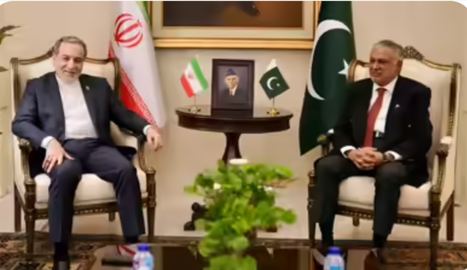 Iran FM Araghchi Lands in Islamabad as US Envoys Head to Pakistan for Fresh Diplomatic Push