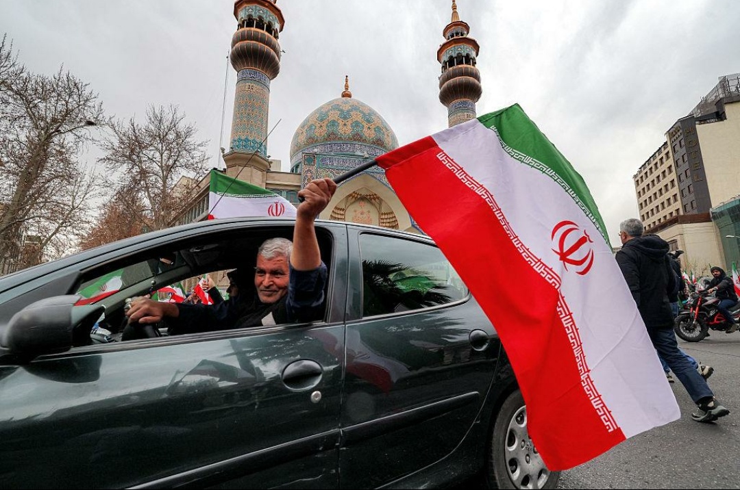 US–Iran Standoff Simmers: Hostilities Pause, Tehran Warns of “Painful Response”