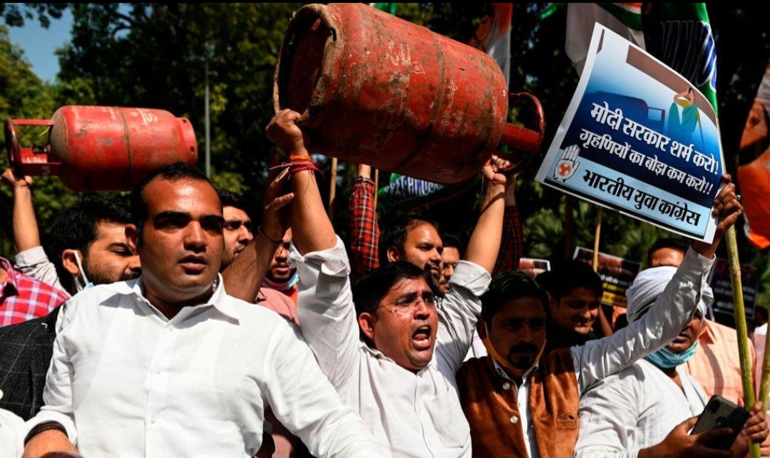 Commercial Gas Price Hike Sparks Outrage: Why Is Congress Silent? Traders Demand Action ce