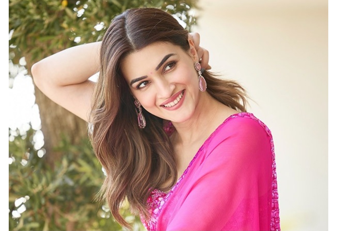 KRITI SANON JOINS VIJAY DEVERAKONDA–GOWTAM TINNANURI PROJECT, BUZZ SKYROCKETS