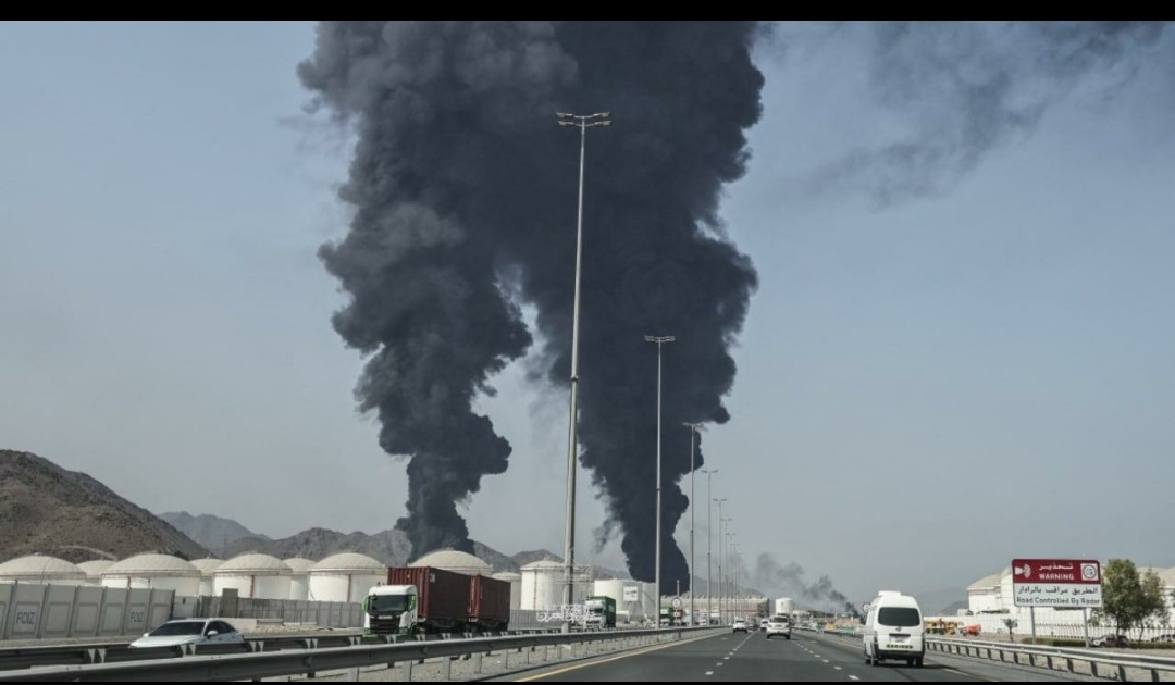 🔥 DRONE STRIKE SHOCKER: Blaze Erupts at Fujairah Oil Hub After Suspected Iranian Attack