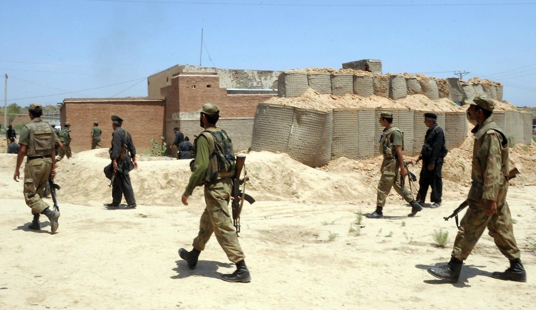US SHUTS DOWN PESHAWAR CONSULATE, FLAGS SERIOUS SECURITY THREAT IN PAKISTAN