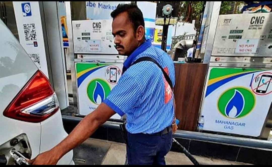 Another Shock for CNG Users: Prices Hiked for Second Time in a Week