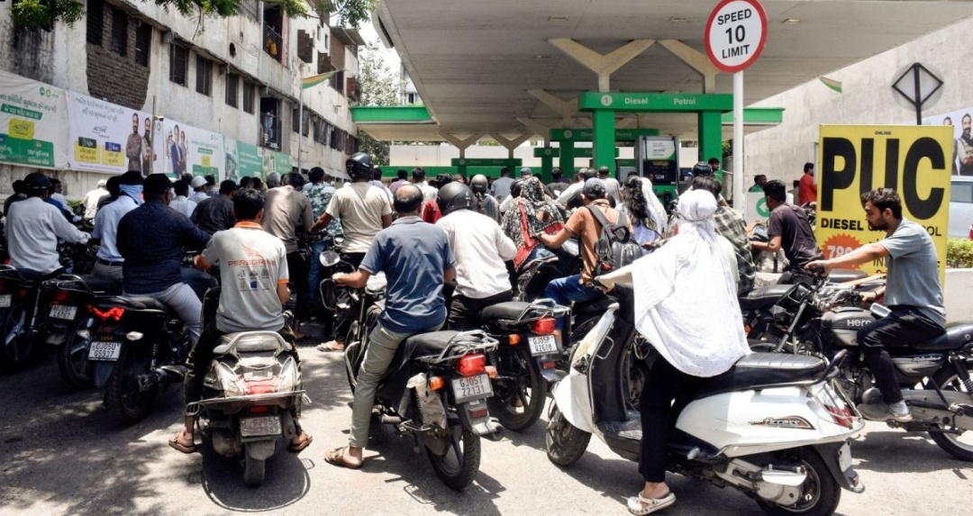 Once again, before recovering from the shock of a three rupee increase in petrol and diesel prices, there is another hike of 90 paise per liter.