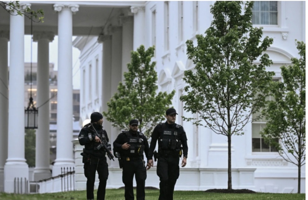 Bloodbath Outside White House: Gunman Killed After 30-Round Shootout, Trump Security Under Massive Alert