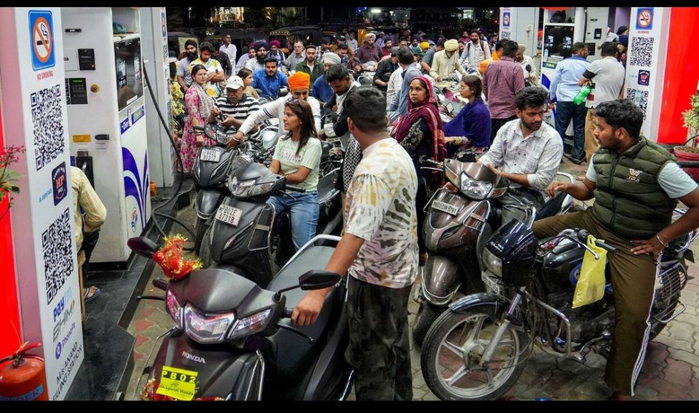 GLOBAL CRUDE COOLS, BUT INDIA FUELS FIRE: PETROL-DIESEL PRICE MISMATCH SPARKS OUTRAGE”