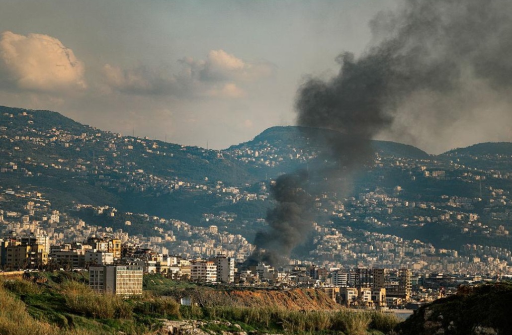 ..Beirut Panic: Thousands Flee Southern Suburbs As Israel Threatens Wider Lebanon Offensive