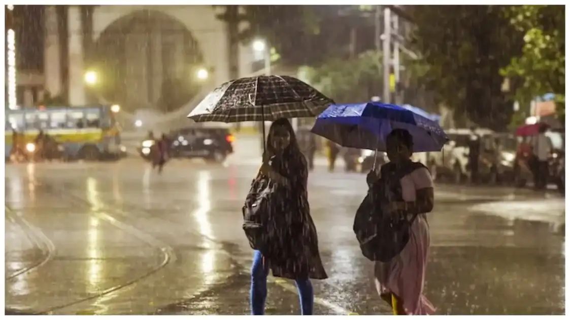 Heavy Rains Lash Telugu States, IMD Warns of More Downpours for Two Days
