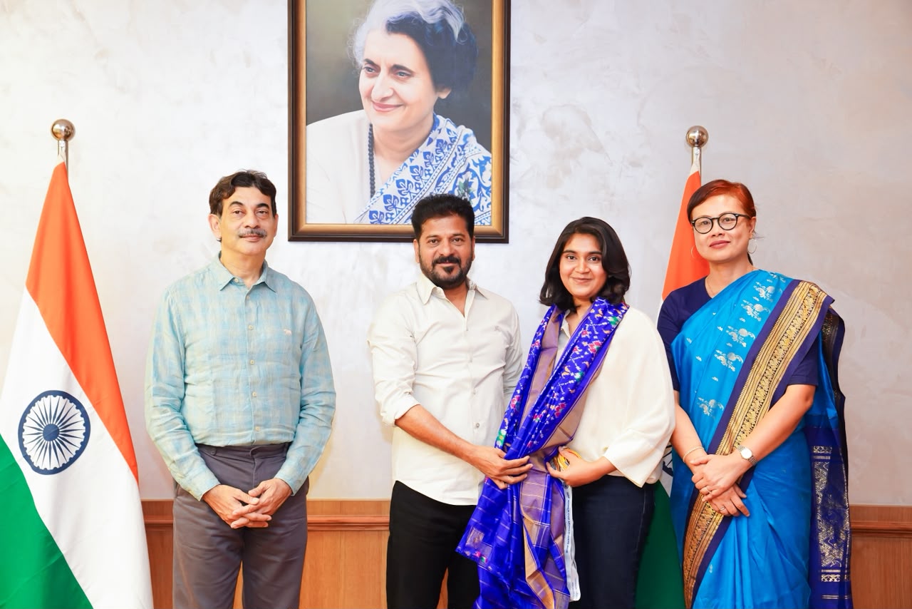 Telangana Chief Minister Revanth Reddy Felicitates World Cup Gold Medalist Esha Singh