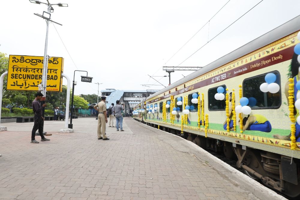 IRCTC Launches Bharat Gaurav Tourist Trains to Ayodhya-Kashi and Divya Dakshin Yatra from Secunderabad