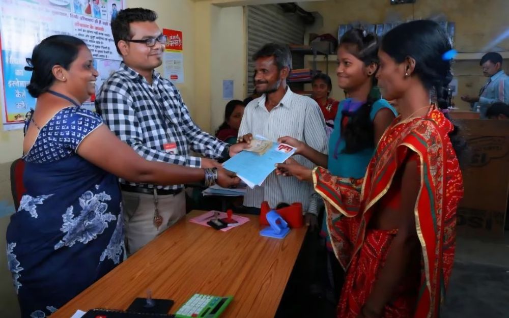 Microfinance Sector Set for Strong Comeback as AUM Growth May Reach 20% in FY27