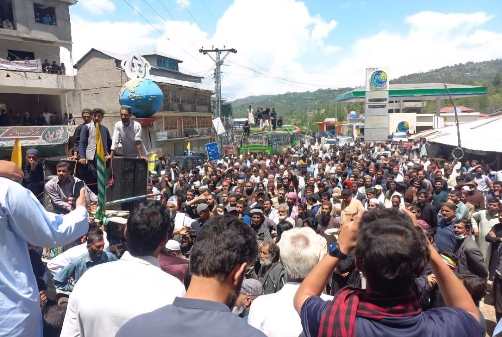 Thousands Rally in Rawalakot, Claim POK Not Part of Pakistan, Allege Food Supply Curbs