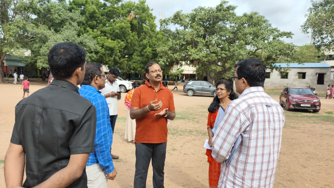MMC Commissioner Vinay Krishna Reddy Steps Up Cleanliness, Mosquito Control and Green Drive