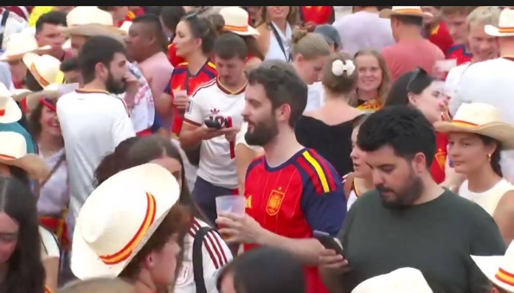 Lisbon Turns Into a Sea of Red and Green as Fans Rally Behind Portugal Against Spain