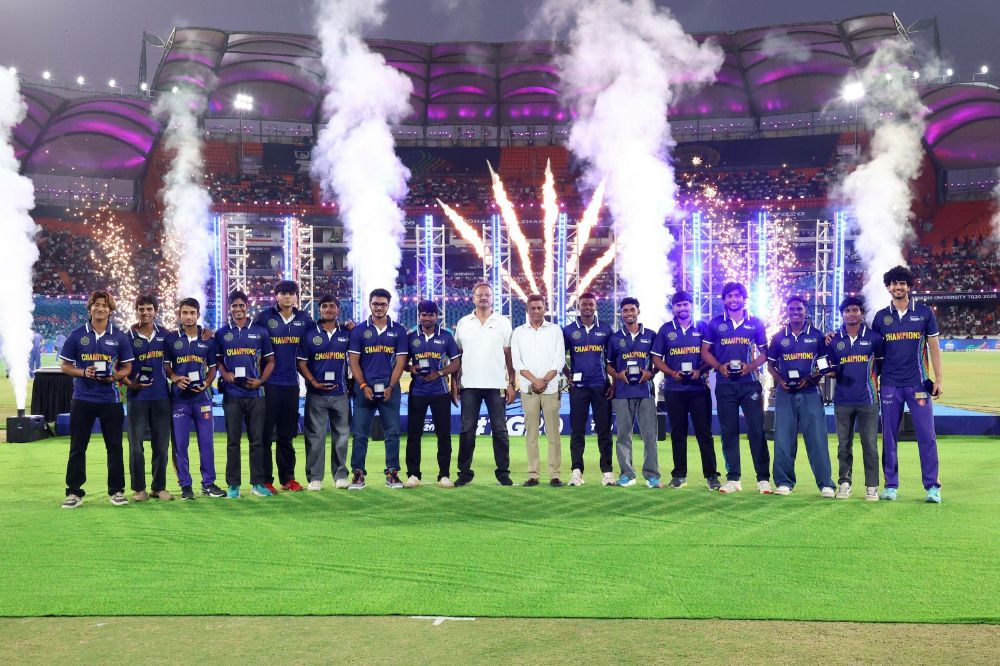 Hyderabad’s Vinoo Mankad Champions Honoured at Sreenidhi University TG20 Finale