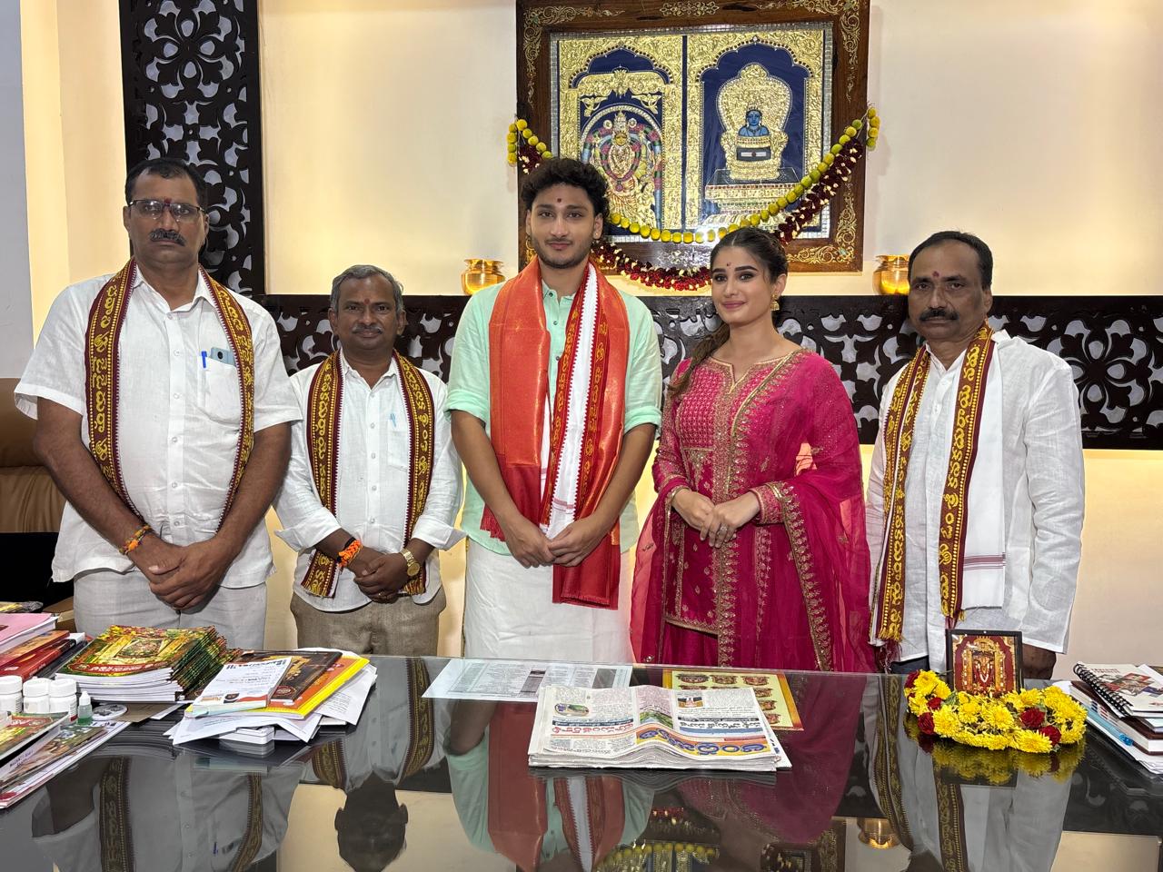 'Srinivasa Mangapuram' film team seeks divine blessings ahead of release