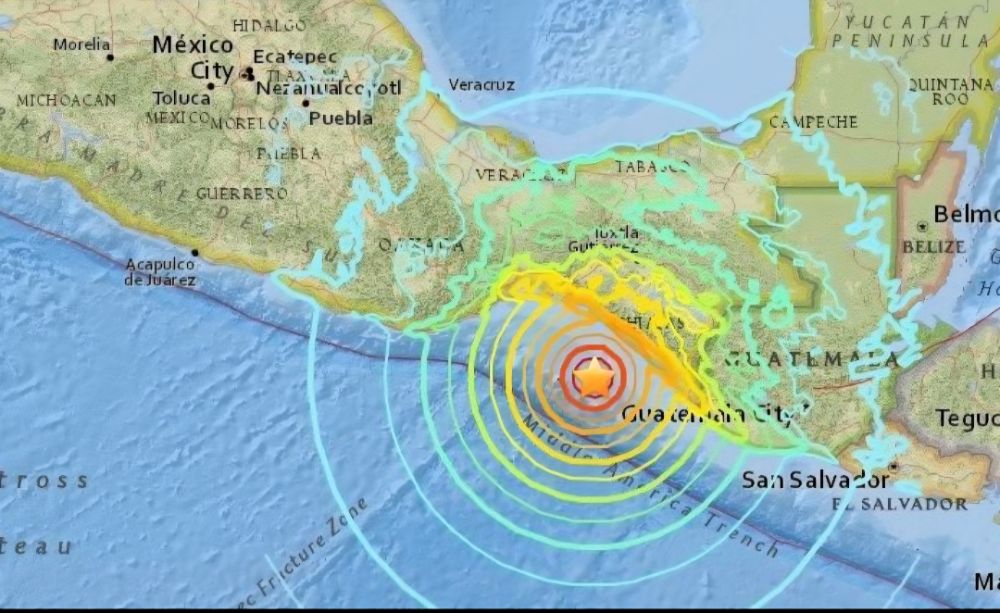 🌍 Pacific Panic: Massive 7.4 Quake Triggers Tsunami Alert Across Mexico and Central America