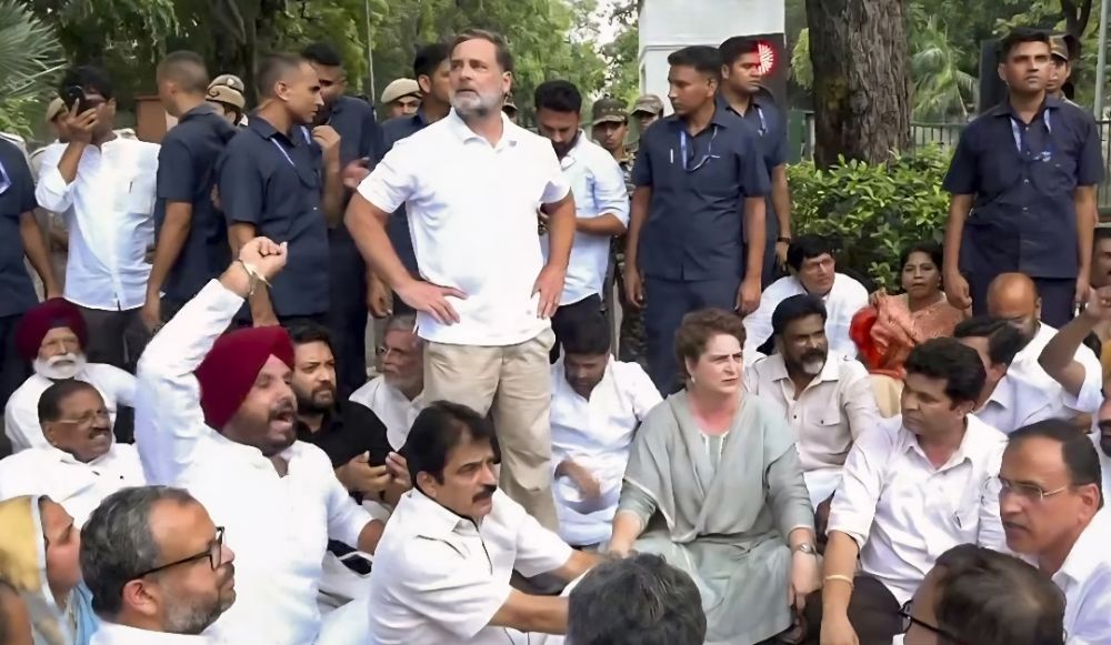 # Rahul, Priyanka Lead Congress Protest Outside PM's Residence, Target Centre Over Student Crackdown