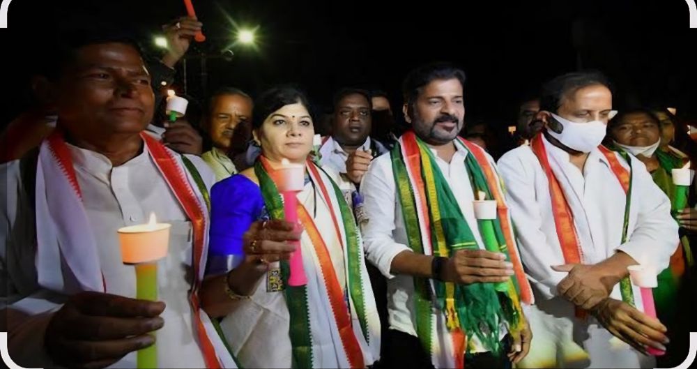 Flash News...Congress Candlelight Protest in Hyderabad Ends in Chaos; Police Lathi Charge   Party Workers After CM Revanth Reddy Leaves