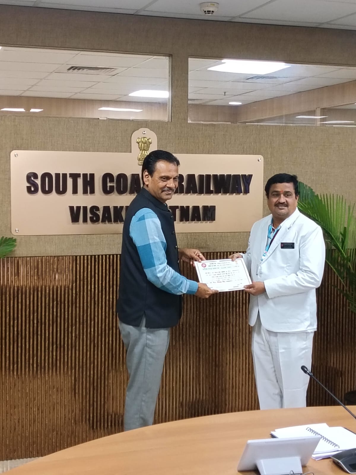 Vijayawada Division Staff Honoured with South Coast Railway GM’s Safety Award for Exceptional Vigilance