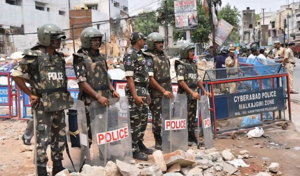 160 DETONATORS FOUND NEAR ARMY CAMP IN BOLLARAM — SECURITY ALERT TRIGGERS PANIC